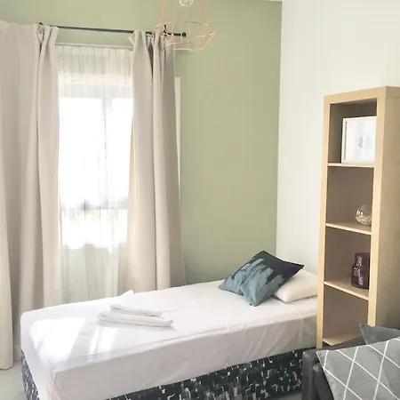 Olivia Budget Apartment Paralimni